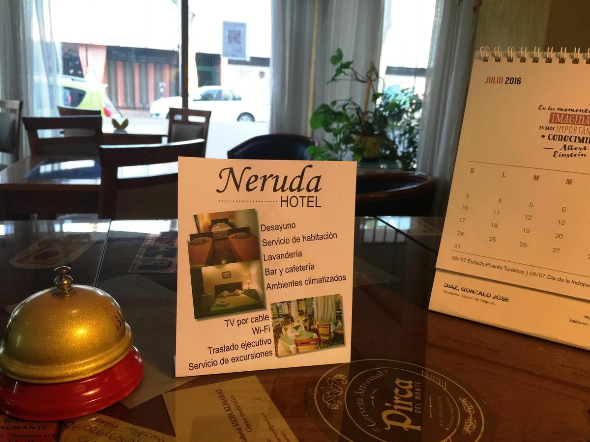 Hotel Neruda Мендоса Екстер'єр фото