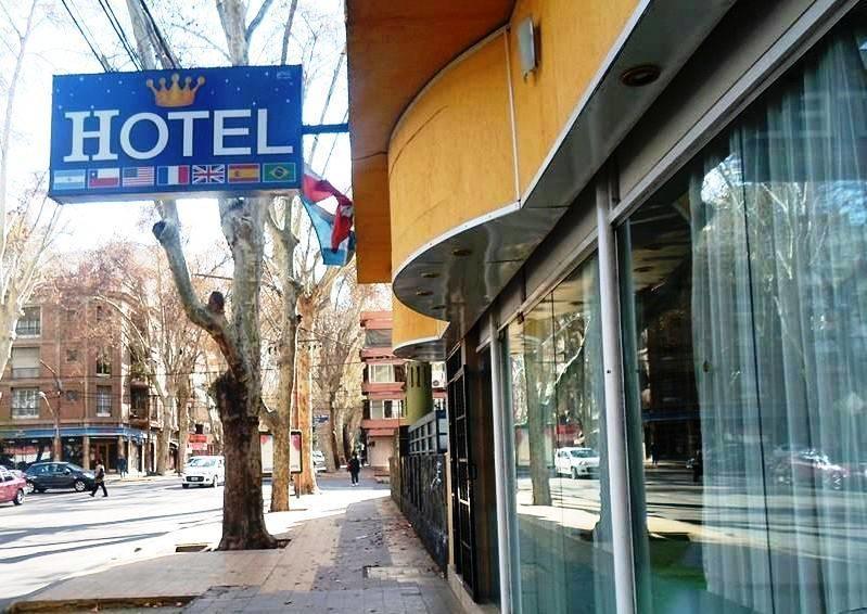 Hotel Neruda Мендоса Екстер'єр фото
