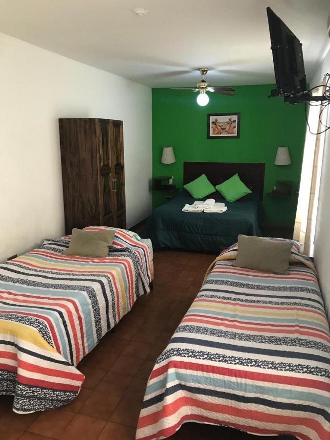 Hotel Neruda Мендоса Екстер'єр фото